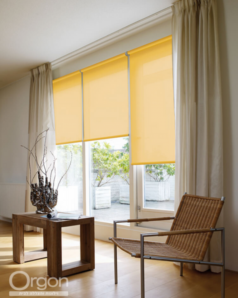 וילונות גלילה