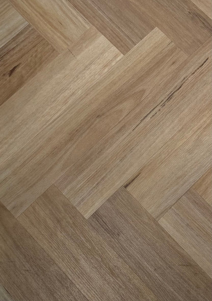 Parquet en arête de poisson SPC modèle STHB1150